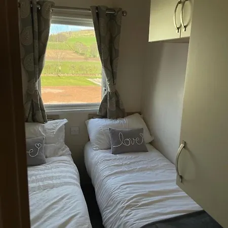 Beautiful District Rural Retreat 3 Bed Wifi - The Oakley Holiday park High Hesket